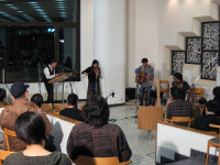 "HARD TO FIND"の皆さんの演奏-2