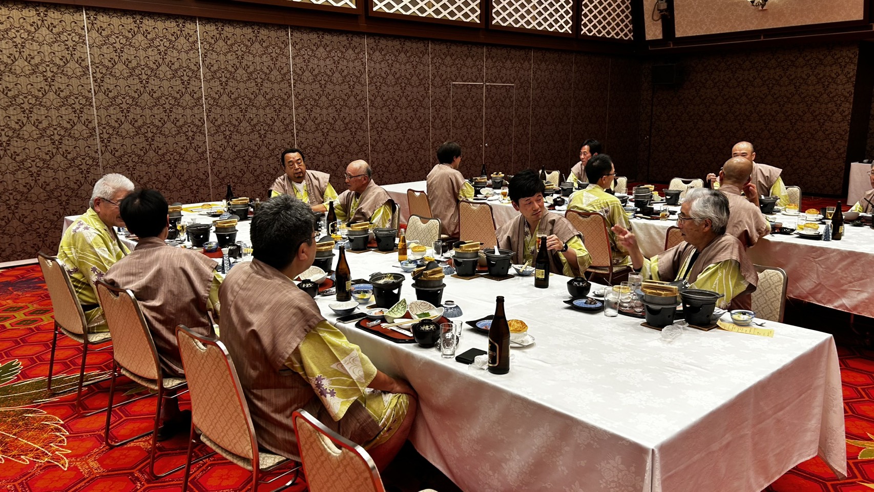 懇親会の様子